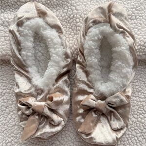 Cozy Velvet Slippers with Bow